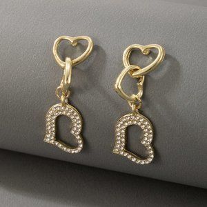 💕Heart Shaped Rhinestone & Gold Earrings💕